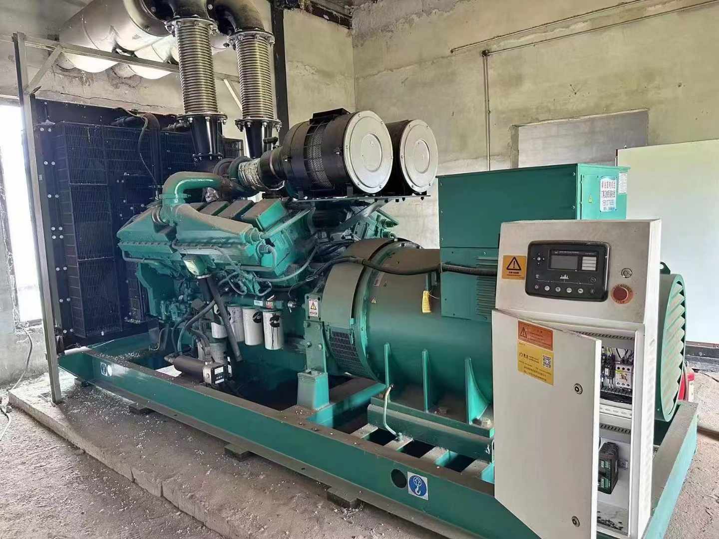 井陉矿无功补偿装置的性能评估需要考虑哪些因素？